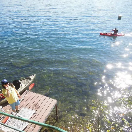 Hébergement de vacances Charming House With The Private Dock I *