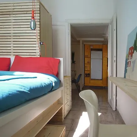 Дом отдыха Charming House With The Private Dock I *