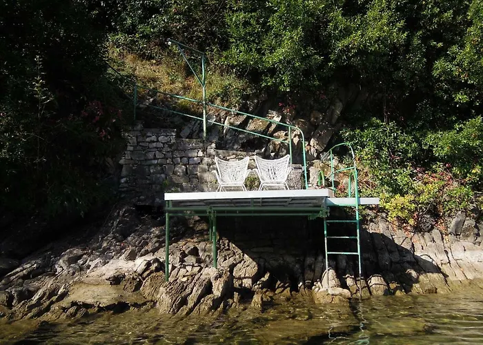 Charming House With The Private Dock I Feriehus